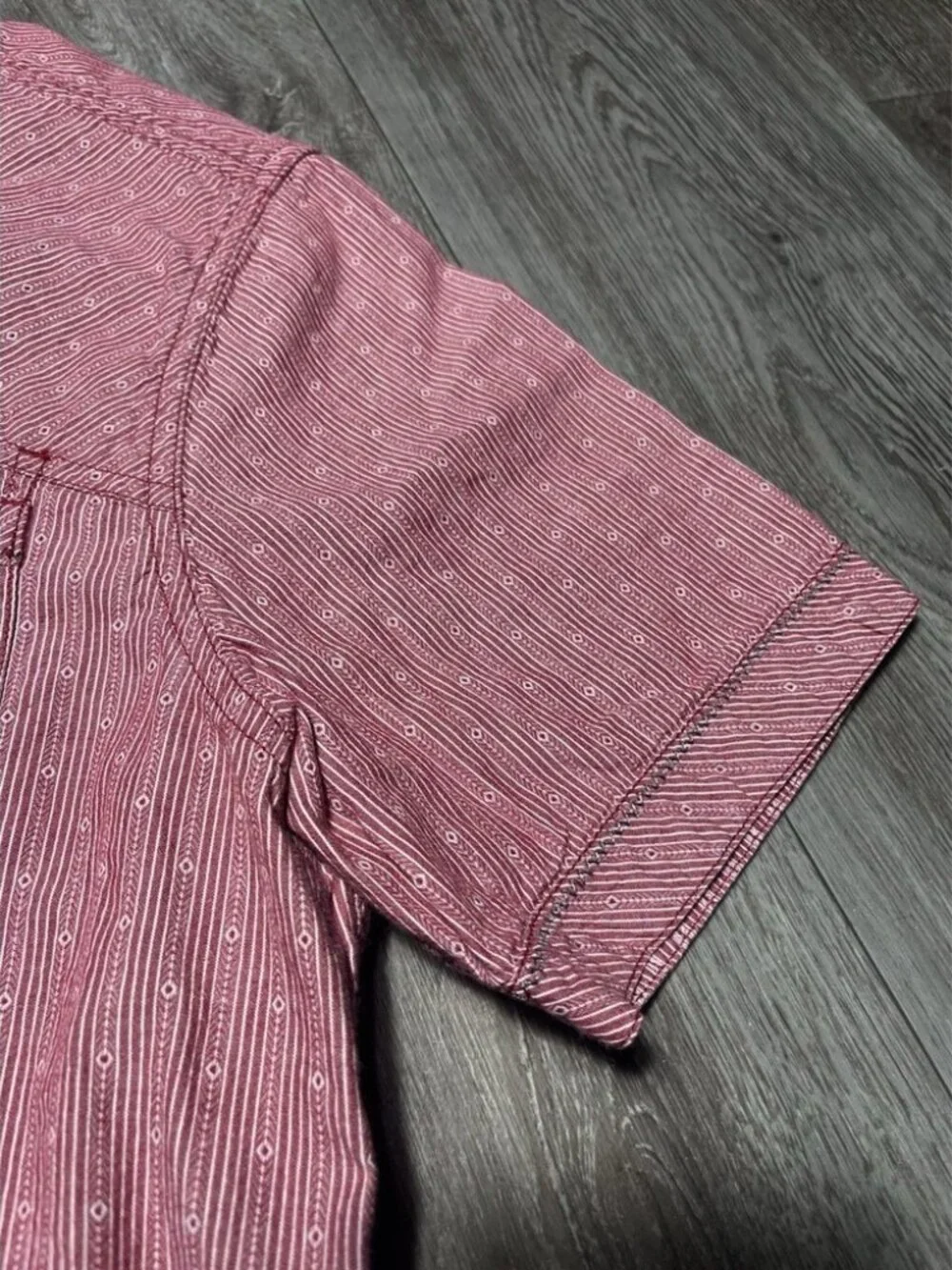 PrAna Red Plaid Button Up Short Sleeve Outdoor Shirt - Men Size Medium